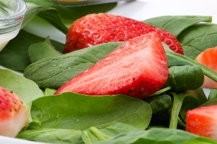 Strawberry Spinach Salad